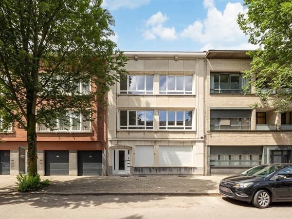 Volledig gerenoveerd appartement in Expo
